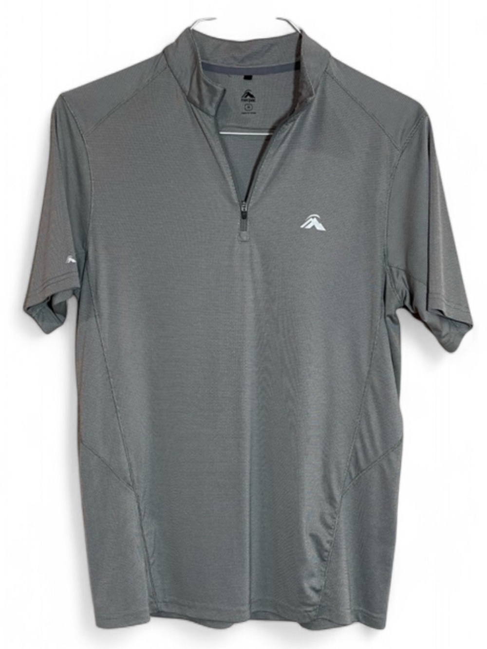 Macpac Men’s Gray Half-Zip Athletic Shirt